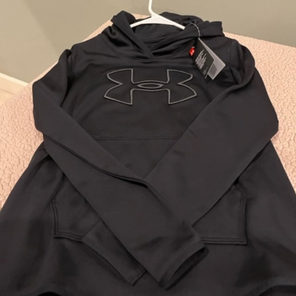 Women's Under Armour Sweatshirts and Shirts NWT